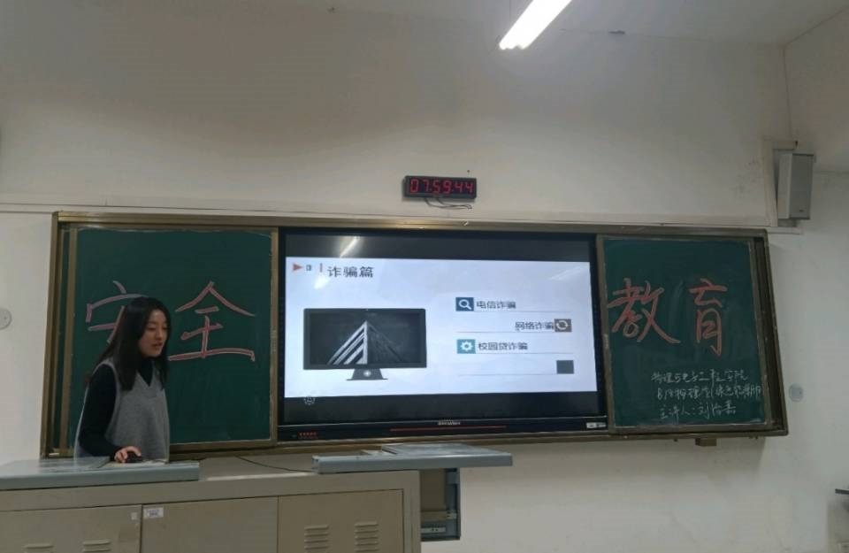 8CA321577CA647D48E1E1499AC688073.jpg 8CA321577CA647D48E1E1499AC688073.jpg