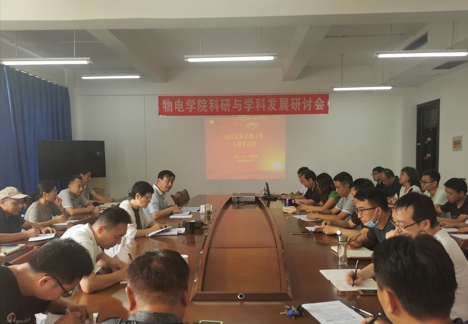 d53647fe47461f4d23279b9e223bfb5.jpg d53647fe47461f4d23279b9e223bfb5.jpg