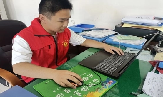 图片2.jpg 图片2.jpg