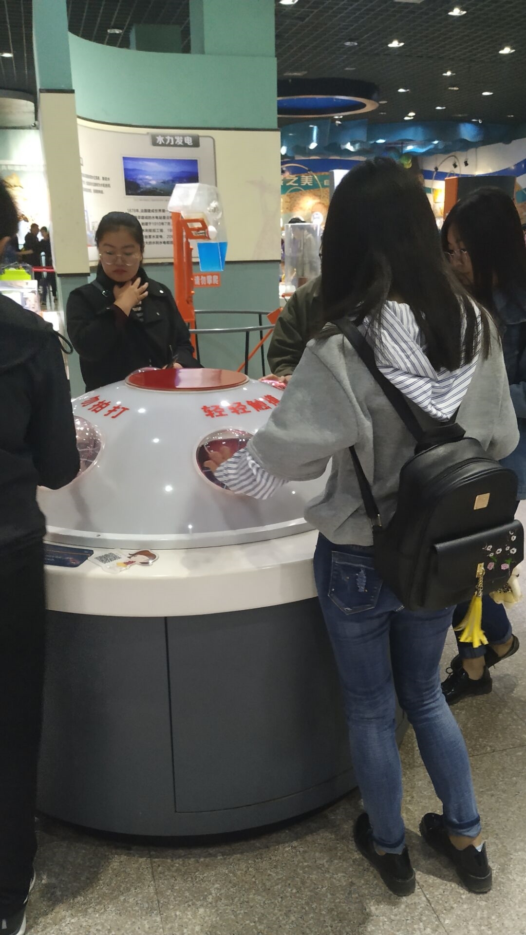 B239407246F9F49EA9F3764FA3FACF49.jpg B239407246F9F49EA9F3764FA3FACF49.jpg