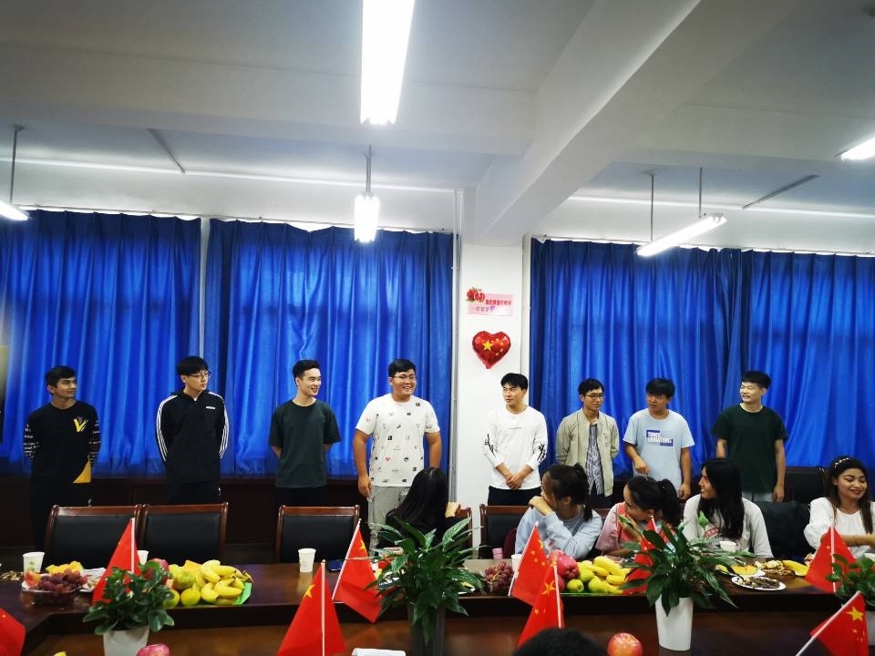 8C62580F864AAD6DF8D1E7A8BBB1B4E9.jpg 8C62580F864AAD6DF8D1E7A8BBB1B4E9.jpg