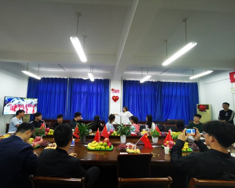 7924B72B734877C7D1086B5CF133FA98.jpg 7924B72B734877C7D1086B5CF133FA98.jpg