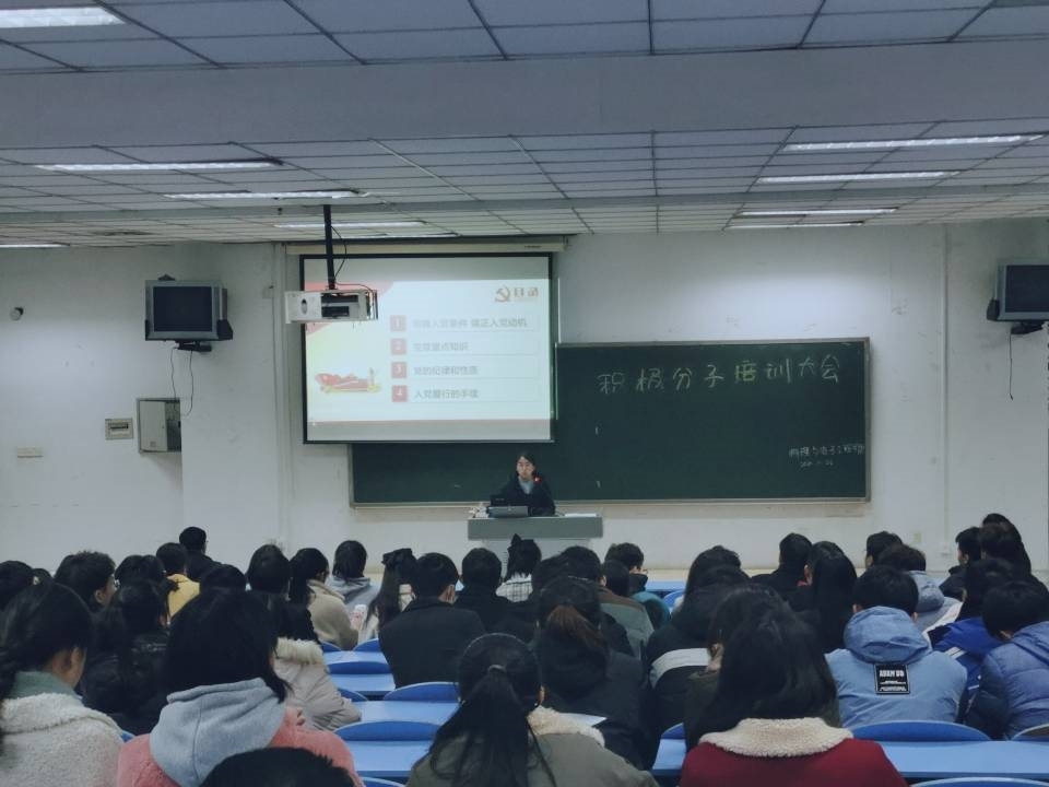 6e0ca1cb1889cf70.jpg 6e0ca1cb1889cf70.jpg