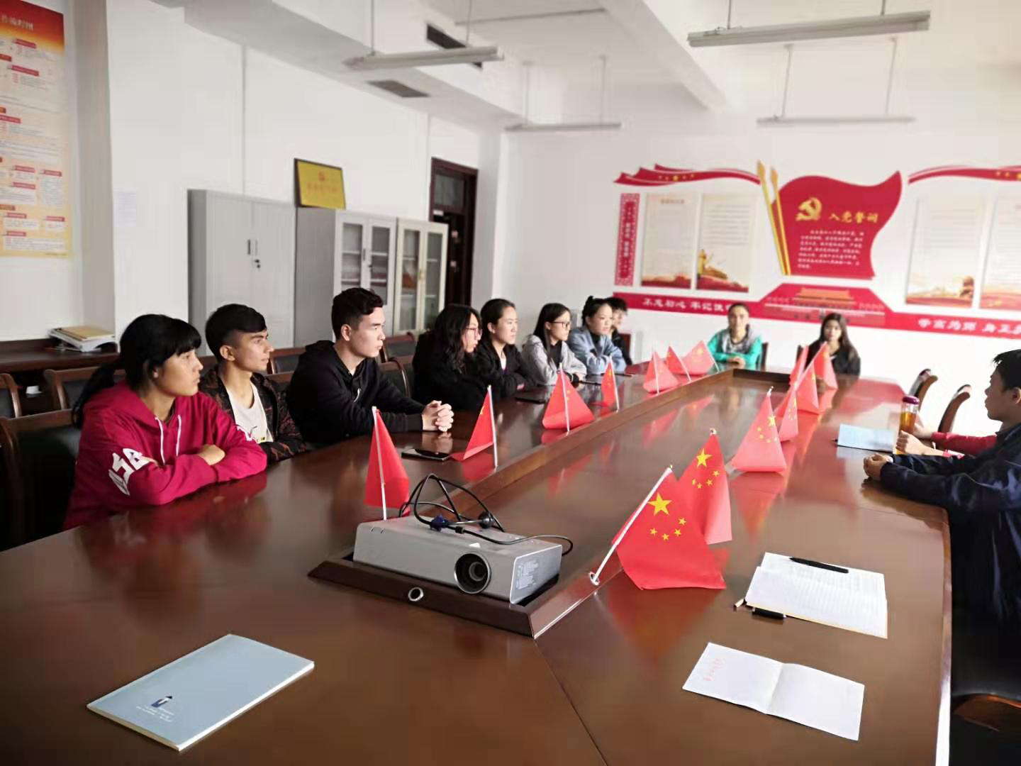 图片2.png 图片2.png