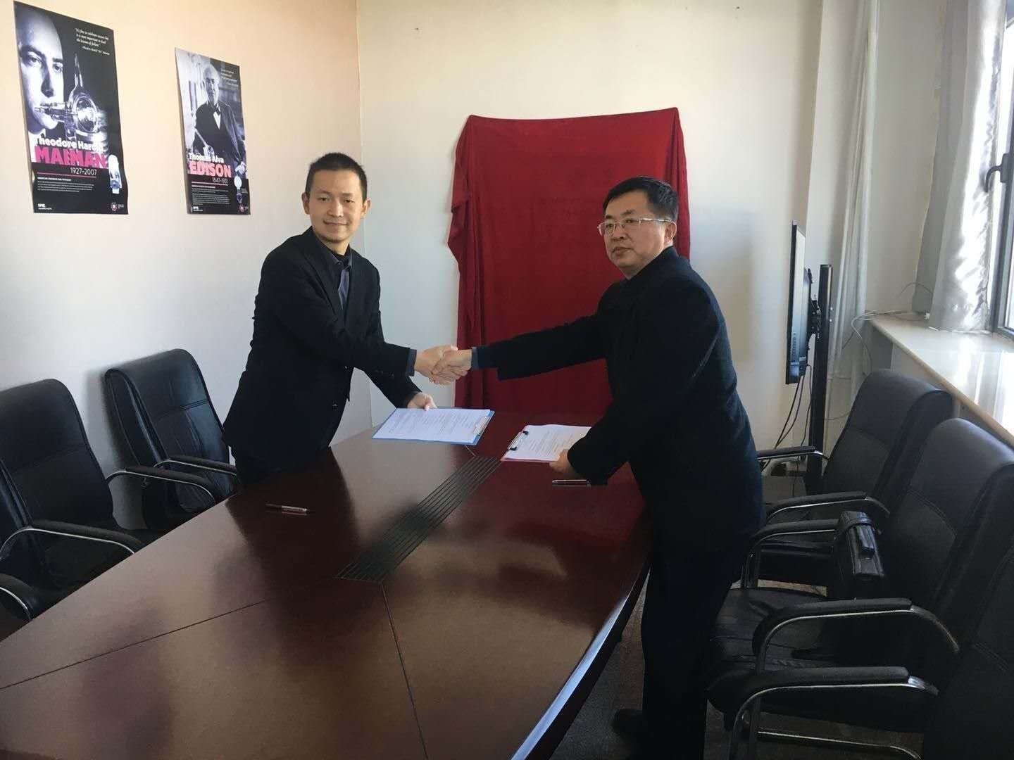 6DCDF5AE6997394A8E40C8DE5EA5DF9A.jpg 6DCDF5AE6997394A8E40C8DE5EA5DF9A.jpg