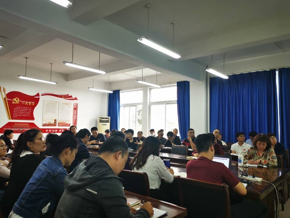 D421060429C032177115E237610B62C2.jpg D421060429C032177115E237610B62C2.jpg